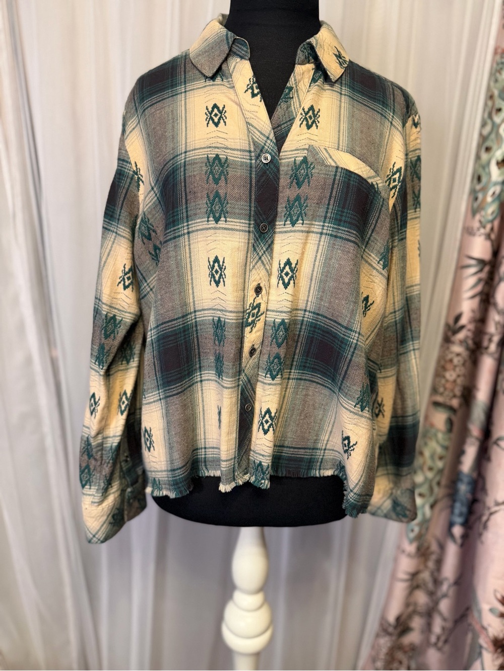 NWT Westbound Petites PL Plaid Aztec Print Cotton Button Down Shirt